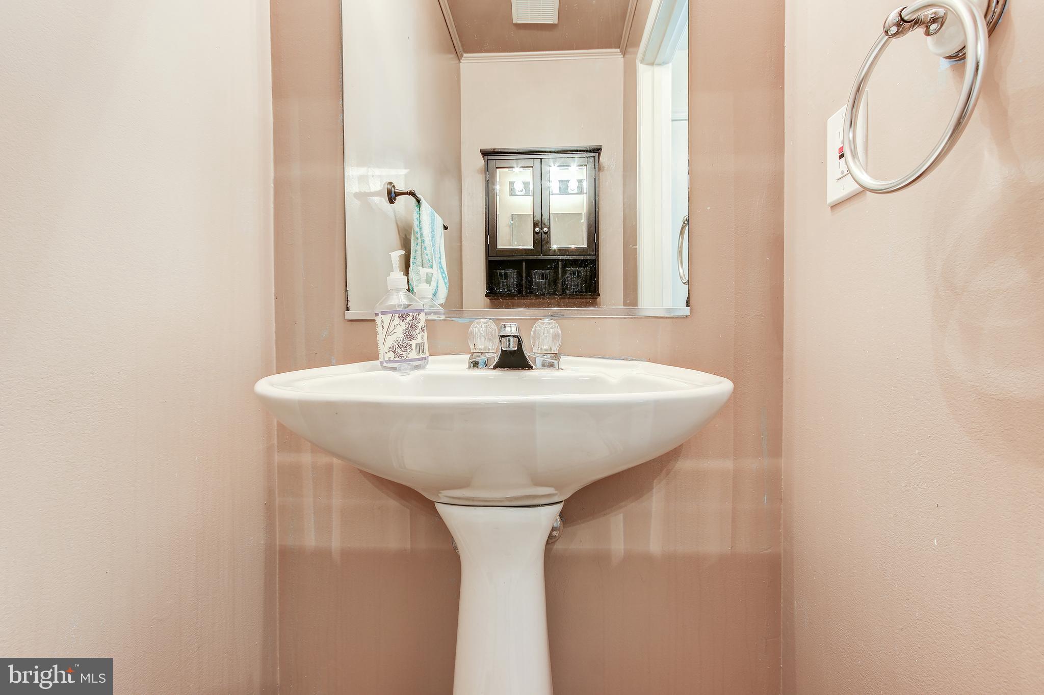 1119 Ingate Road Halethorpe, MD 21227 - Photo 17 of 34 Powder Room Main Level