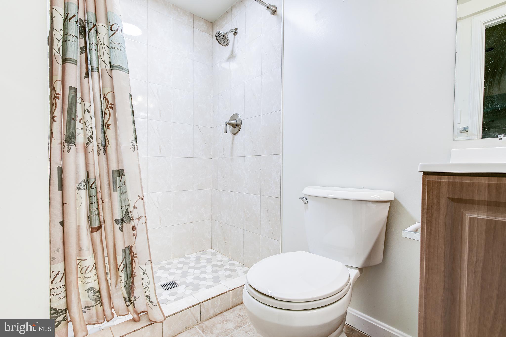 1119 Ingate Road Halethorpe, MD 21227 - Photo 29 of 34 Full Bathroom #2 Lower Level