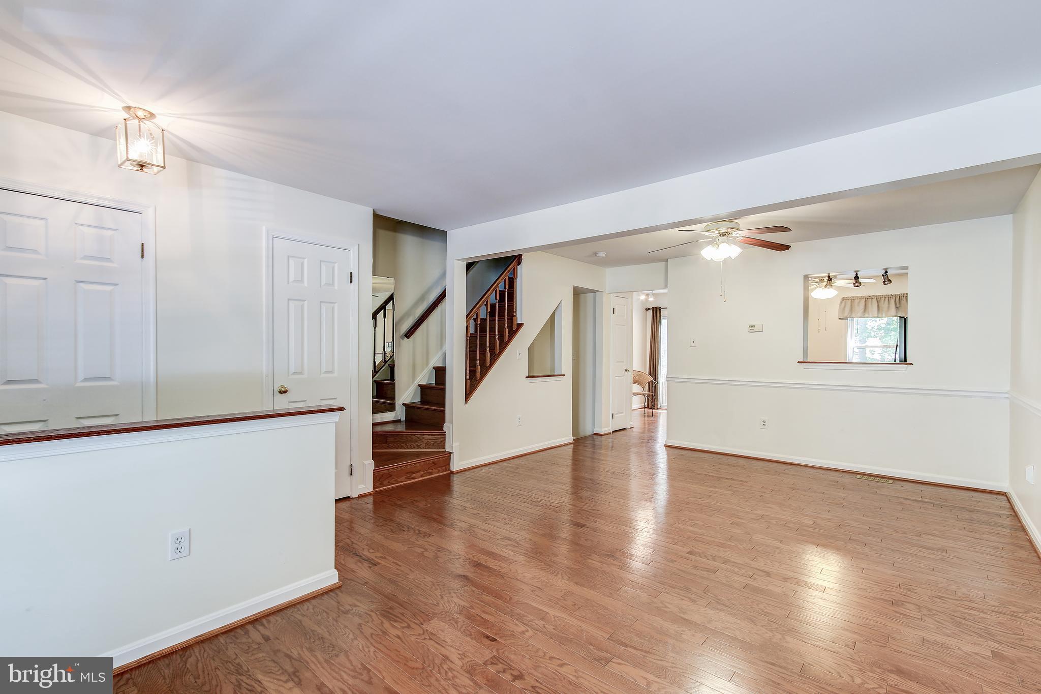 1119 Ingate Road Halethorpe, MD 21227 - Photo 5 of 34 Living Room