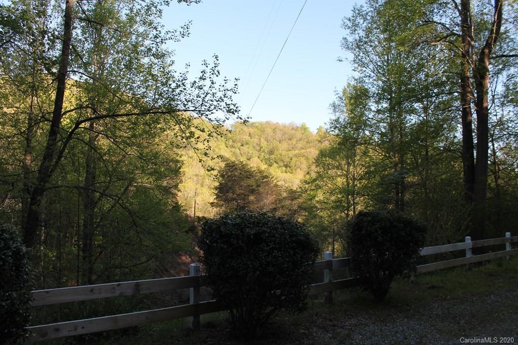 49 Lawson Shuler Road Bryson City, NC 28713 - Photo 3 of 16 Gallery Image 3
