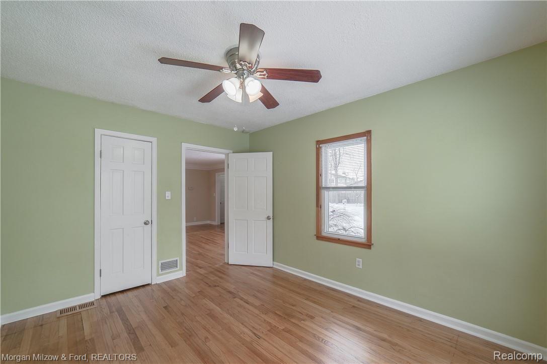 47050 Greenview Road Utica, MI 48317 - Photo 16 of 44 47050 Greenview-17.jpg