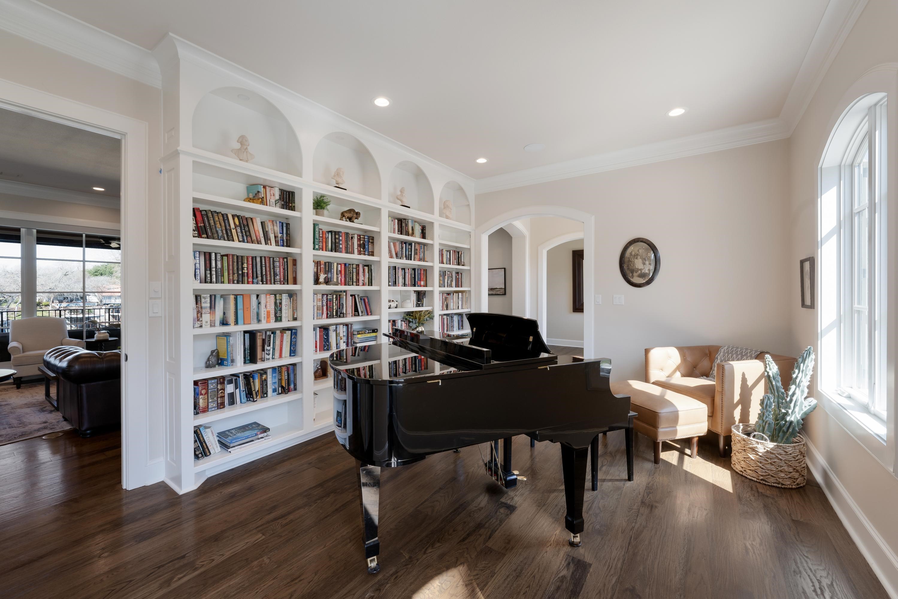 232 Laguna Rio Seguin, TX 78155 - Photo 18 of 30 a workspace with furniture window and wooden floor
