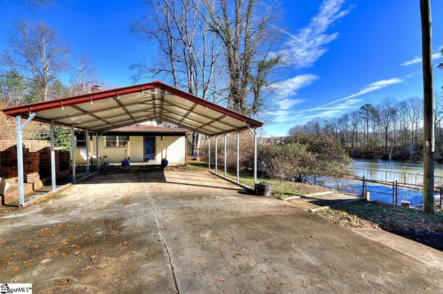 $460,000 | 1212 River Oak Road, Inman, SC 29349