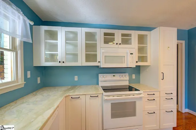 $460,000 | 1212 River Oak Road, Inman, SC 29349