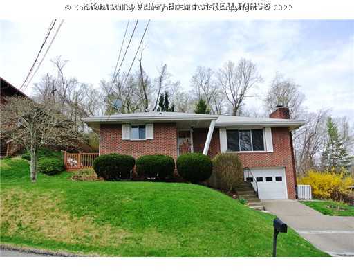 811 Carroll Road Charleston, WV 25314 - Photo 1 of 14 Exterior Front.