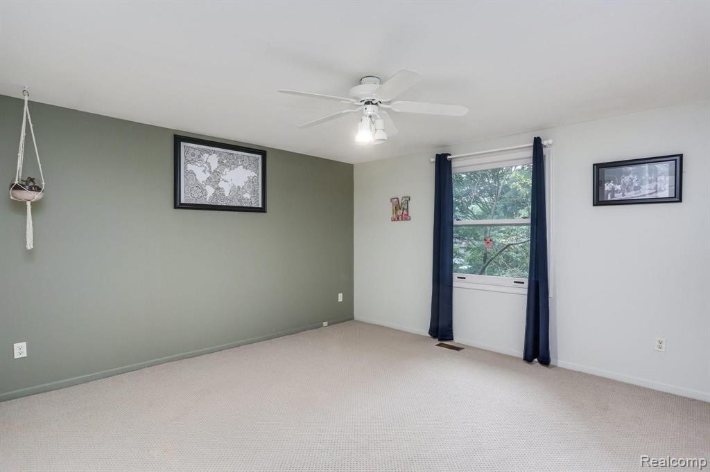 1793 North Kilburn Road Rochester Hills, MI 48306 - Photo 21 of 25