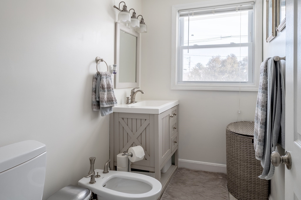 5 Wiswall Road Newton, MA 02459 - Photo 12 of 22 Gallery Image 12