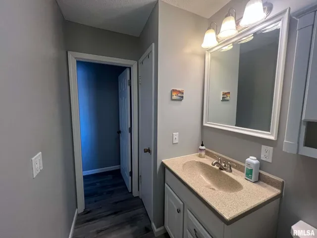 $228,900 | 9745 East 1200th Street, Macomb, IL 61455