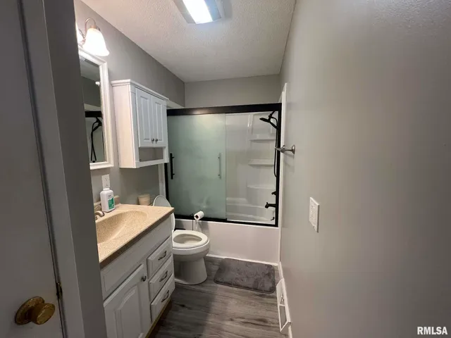 $228,900 | 9745 East 1200th Street, Macomb, IL 61455