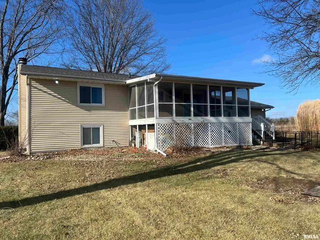 $228,900 | 9745 East 1200th Street, Macomb, IL 61455