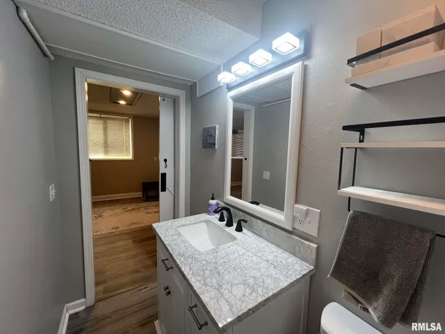 $228,900 | 9745 East 1200th Street, Macomb, IL 61455