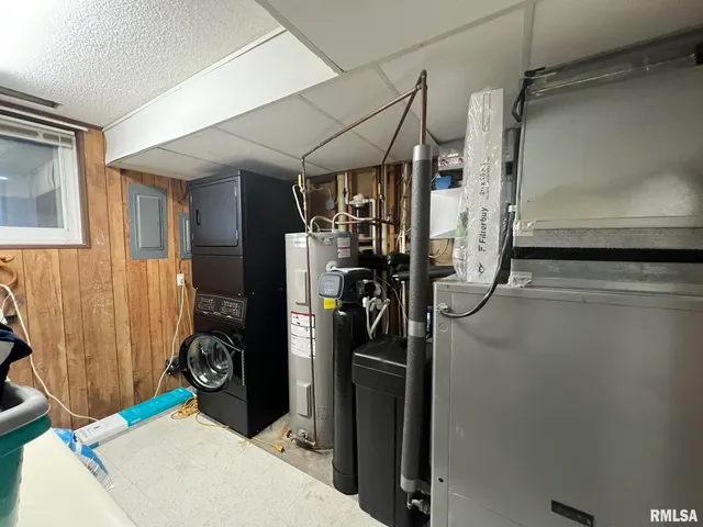 $228,900 | 9745 East 1200th Street, Macomb, IL 61455