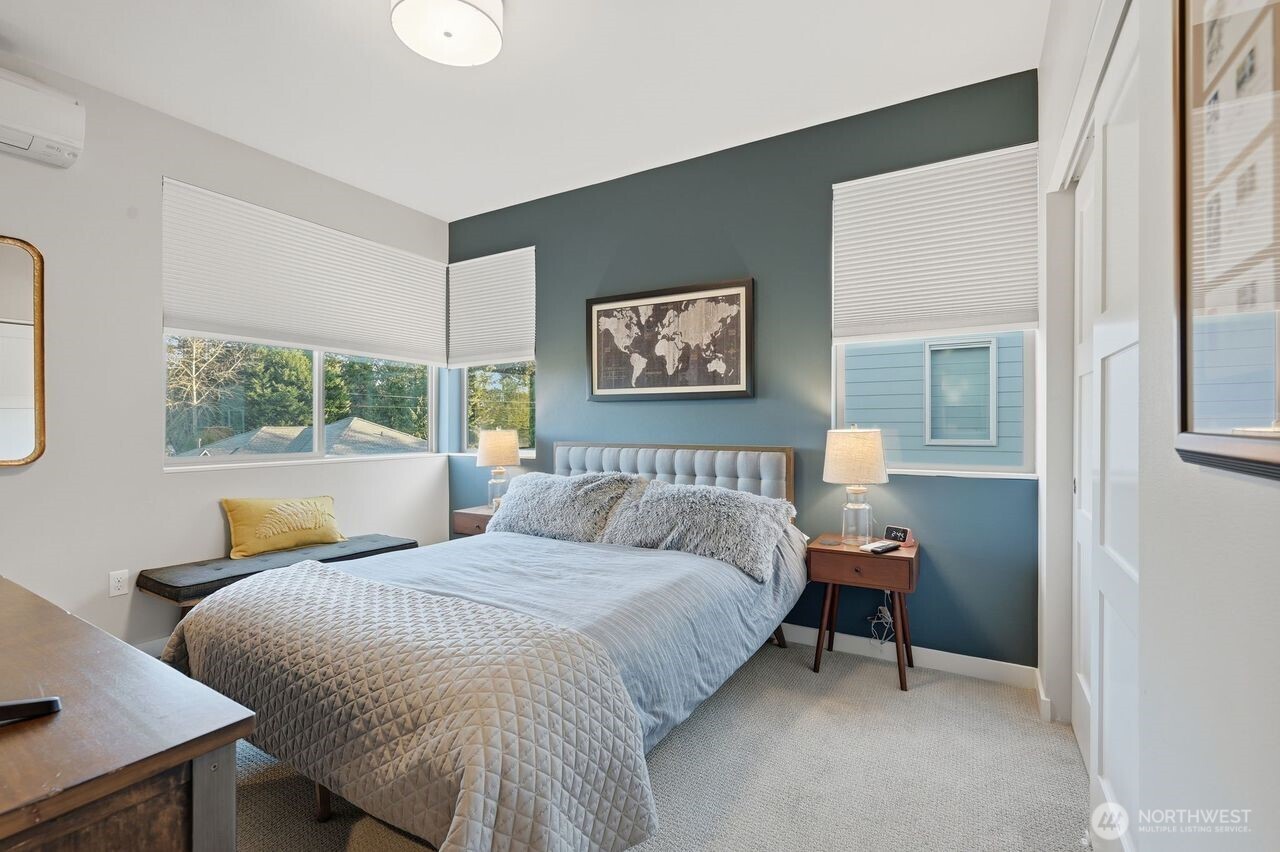 229 Northeast 185th Street Shoreline, WA 98155 - Photo 18 of 29