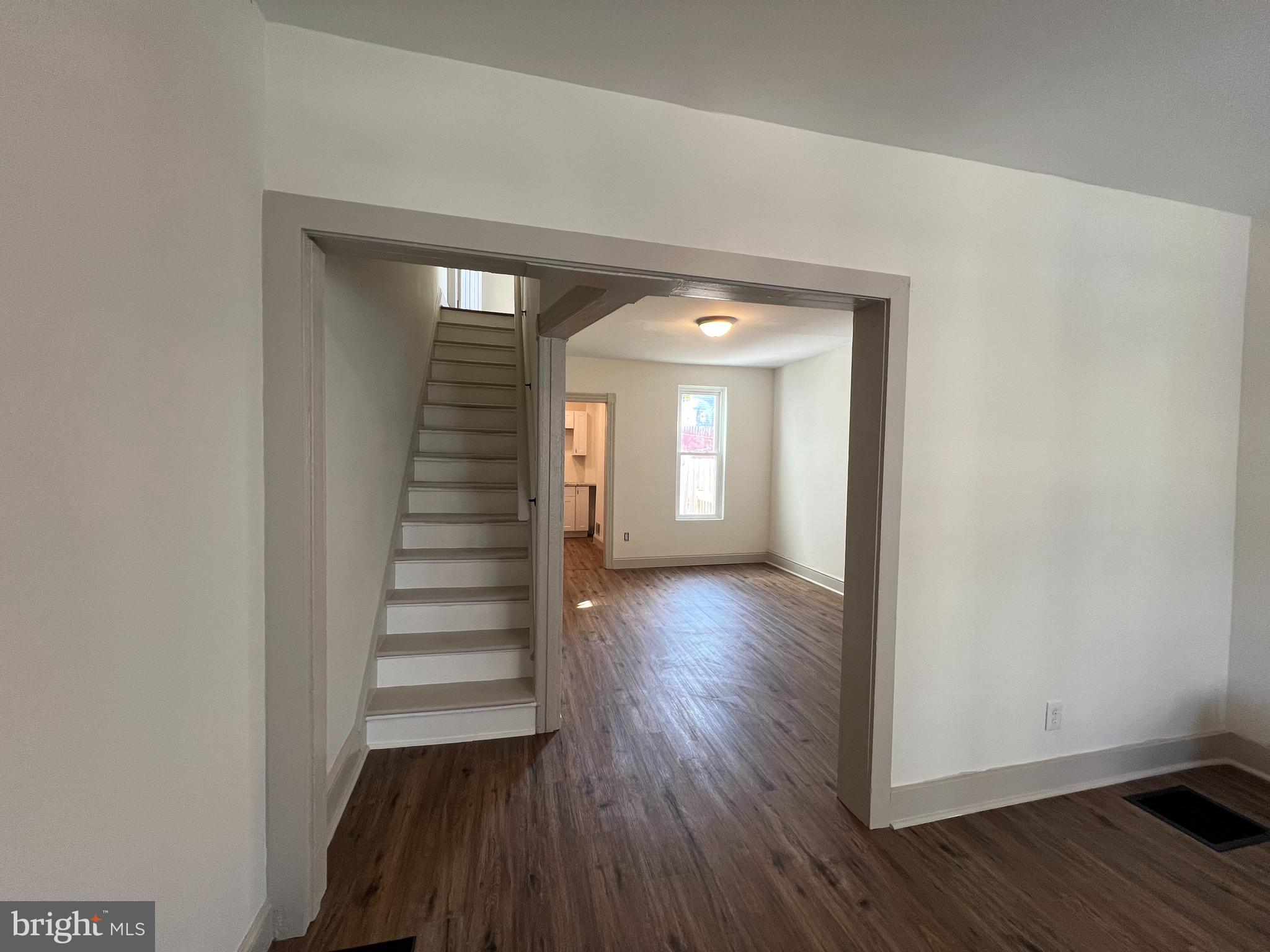 447 Gordon Street Reading, PA 19601 - Photo 3 of 19 Gallery Image 3
