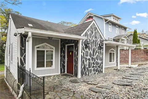 $850,000 | 2900 Lookout Place Northeast, Atlanta, GA 30305