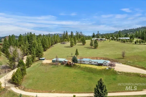 $575,000 | 15 Granite Basin Road, Garden Valley, ID 83622