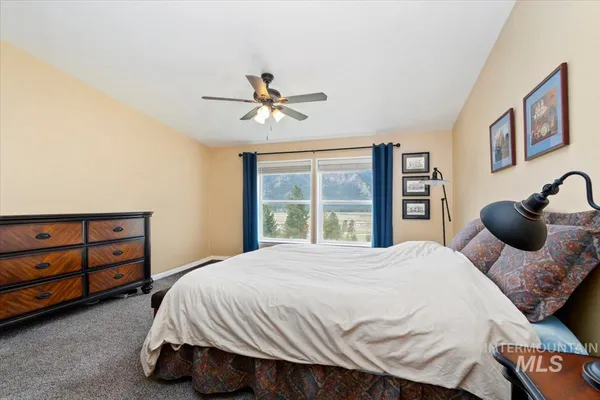$575,000 | 15 Granite Basin Road, Garden Valley, ID 83622