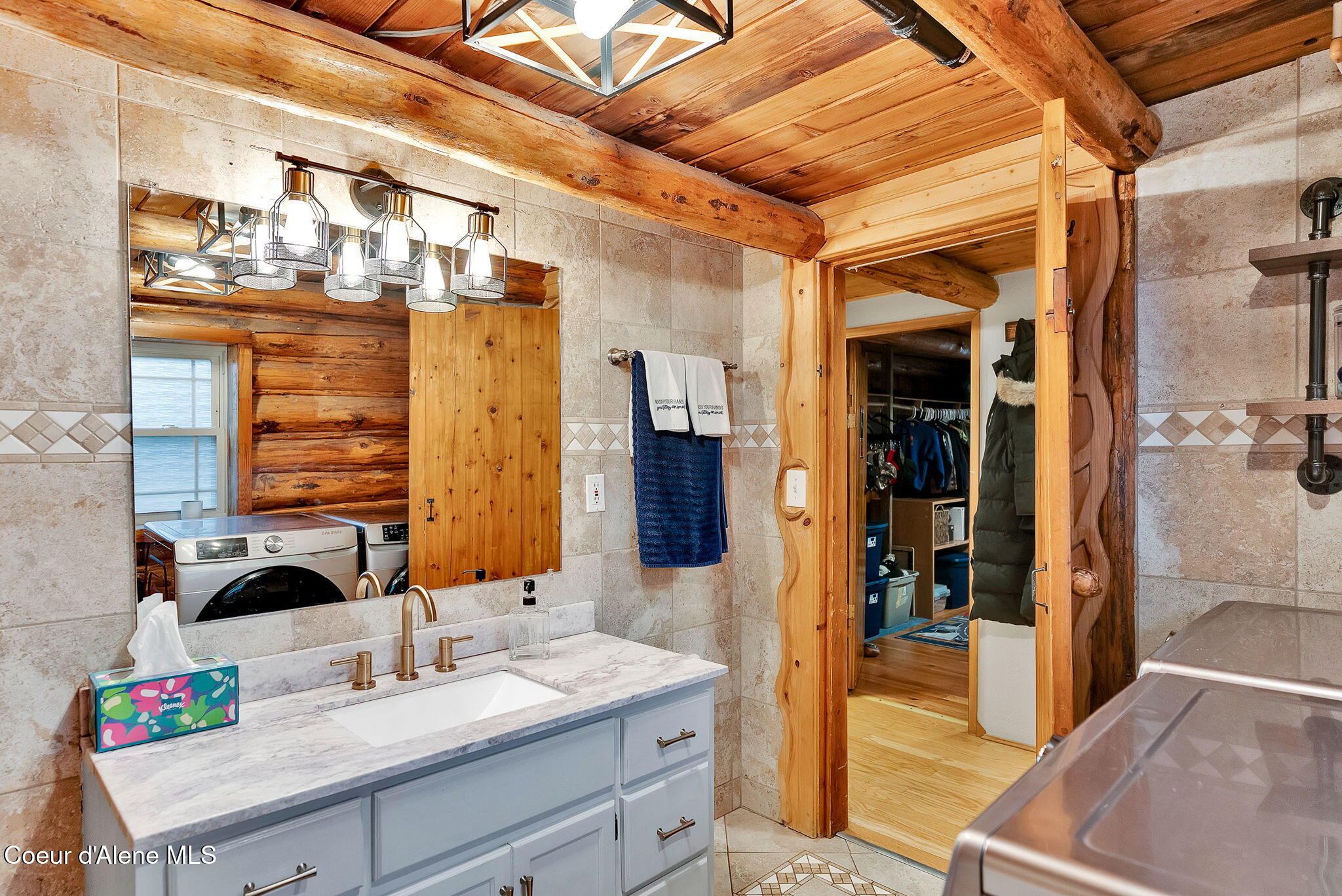 5077 West Nursery Lane Rathdrum, ID 83858 - Photo 22 of 80 Main Floor Bathroom