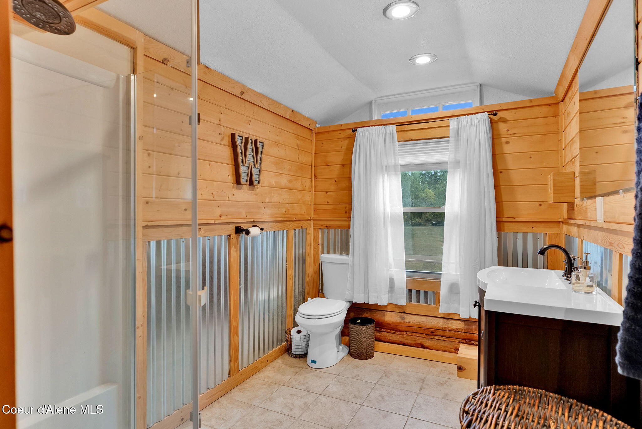 5077 West Nursery Lane Rathdrum, ID 83858 - Photo 27 of 80 Primary Bathroom