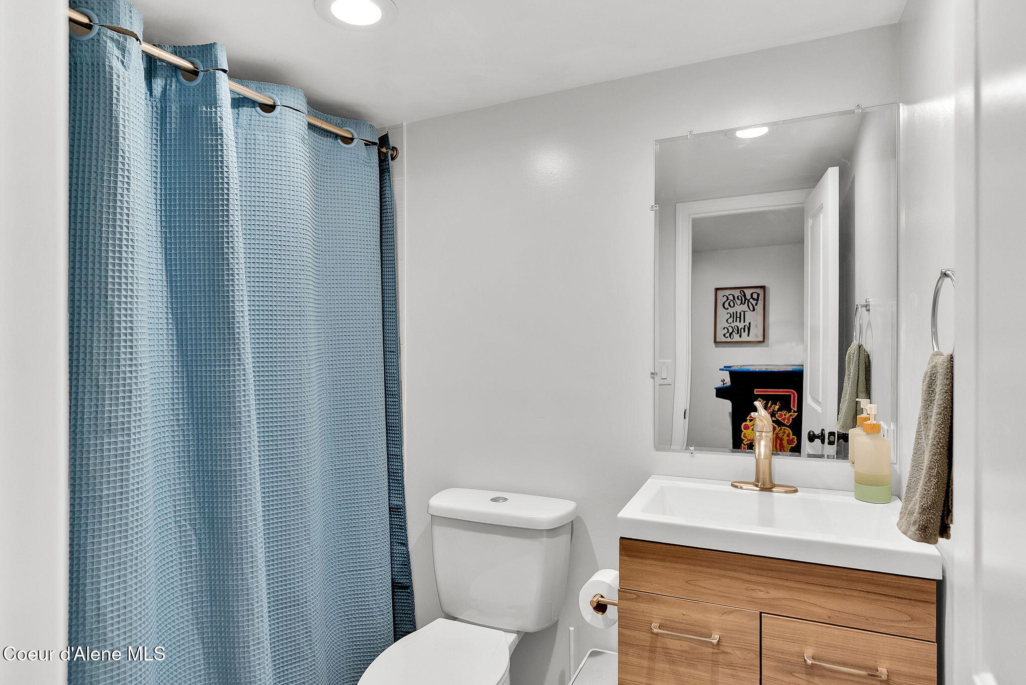 5077 West Nursery Lane Rathdrum, ID 83858 - Photo 37 of 80 Basement Bathroom