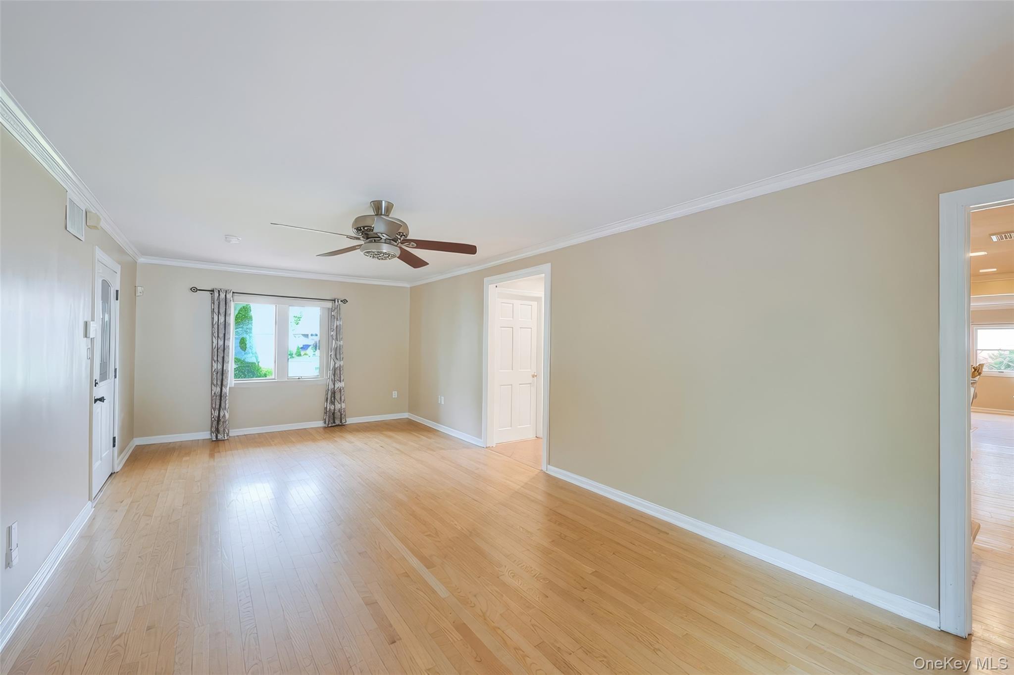 79 Constellation Road Levittown, NY 11756 - Photo 8 of 36 Family room