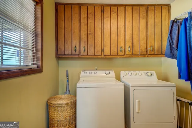 a bathroom with a sink and toilet