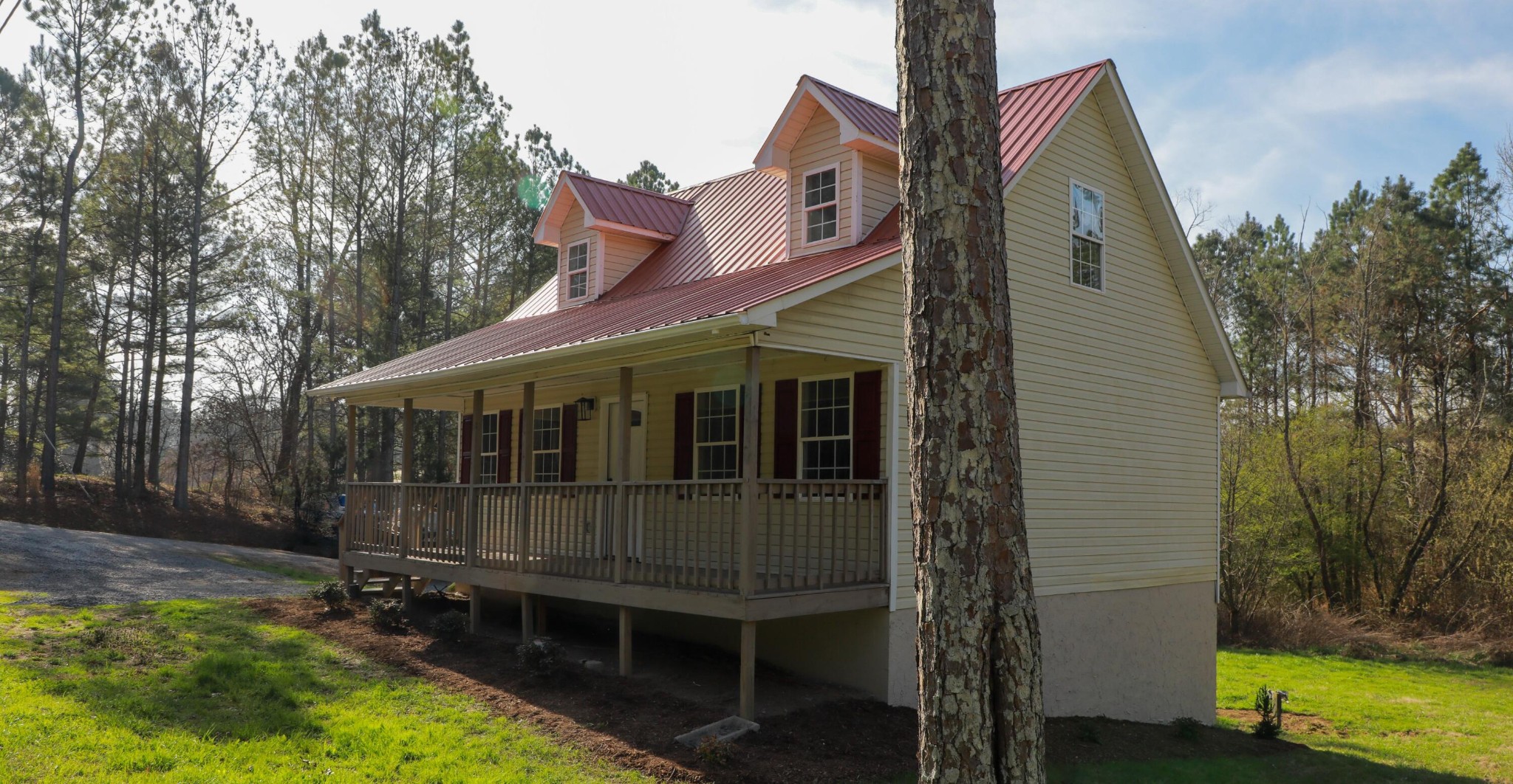 440 Samples Chapel Road Southeast Cleveland, TN 37323 - Photo 2 of 31 a view of a house with backyard and balcony