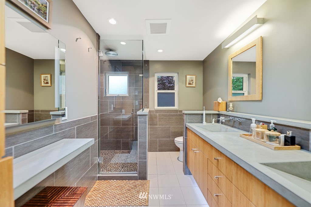 1909 North 47th Street Seattle, WA 98103 - Photo 16 of 39 Gallery Image 16