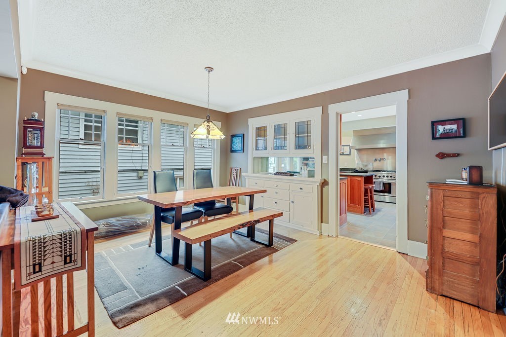 1909 North 47th Street Seattle, WA 98103 - Photo 3 of 39 Gallery Image 3
