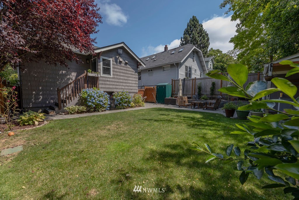 1909 North 47th Street Seattle, WA 98103 - Photo 33 of 39 Gallery Image 33