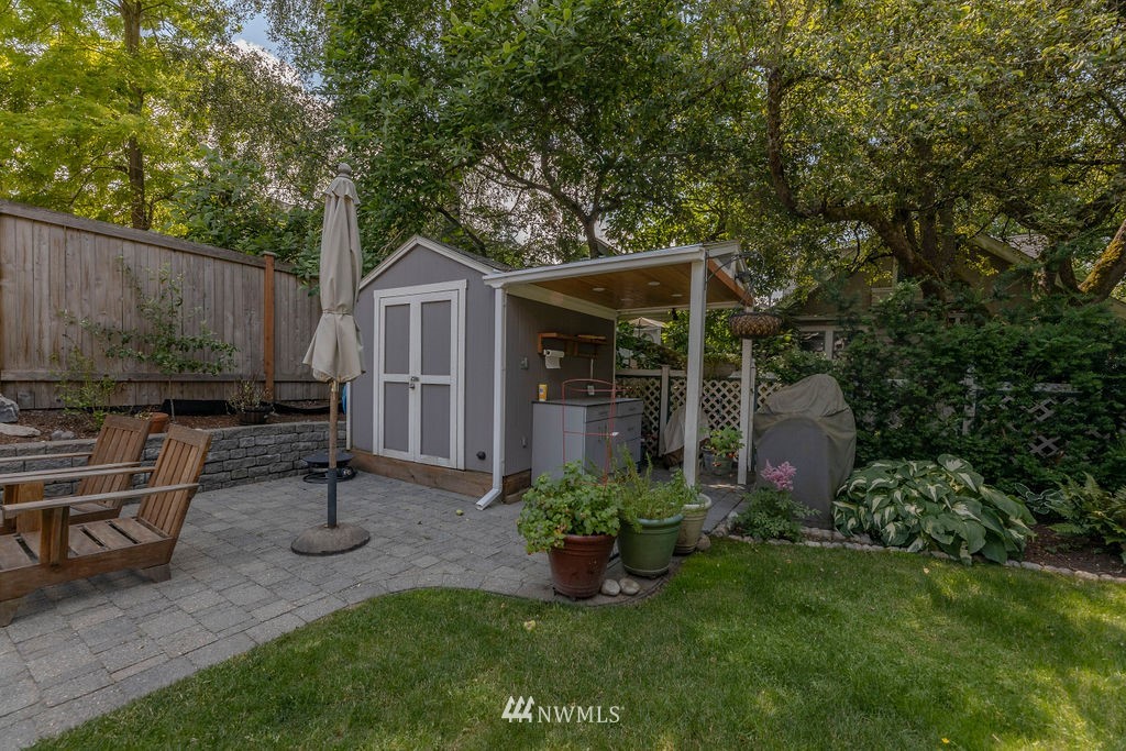 1909 North 47th Street Seattle, WA 98103 - Photo 38 of 39 Gallery Image 38