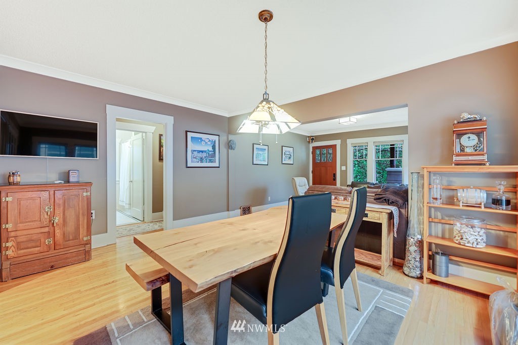 1909 North 47th Street Seattle, WA 98103 - Photo 5 of 39 Gallery Image 5
