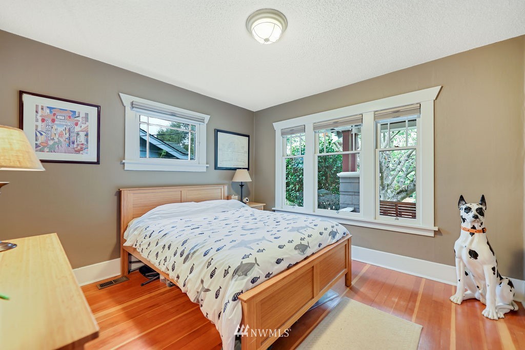1909 North 47th Street Seattle, WA 98103 - Photo 10 of 39 Gallery Image 10