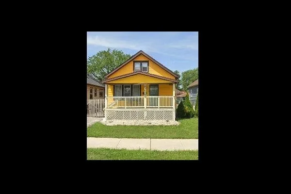 $2,500 | 10146 South Wentworth Avenue, Chicago, IL 60628