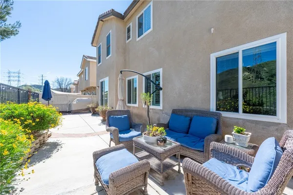 $895,000 | 28692 Placerview Trail, Saugus, CA 91390