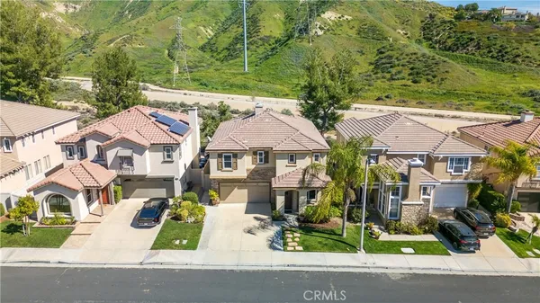 $895,000 | 28692 Placerview Trail, Saugus, CA 91390