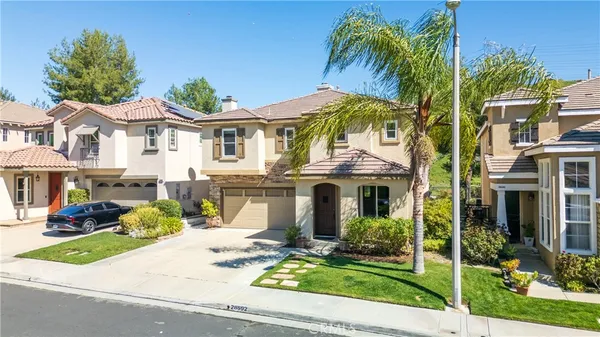 $895,000 | 28692 Placerview Trail, Saugus, CA 91390