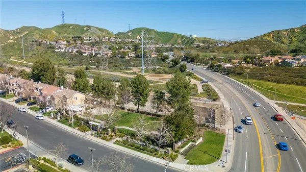 $895,000 | 28692 Placerview Trail, Saugus, CA 91390