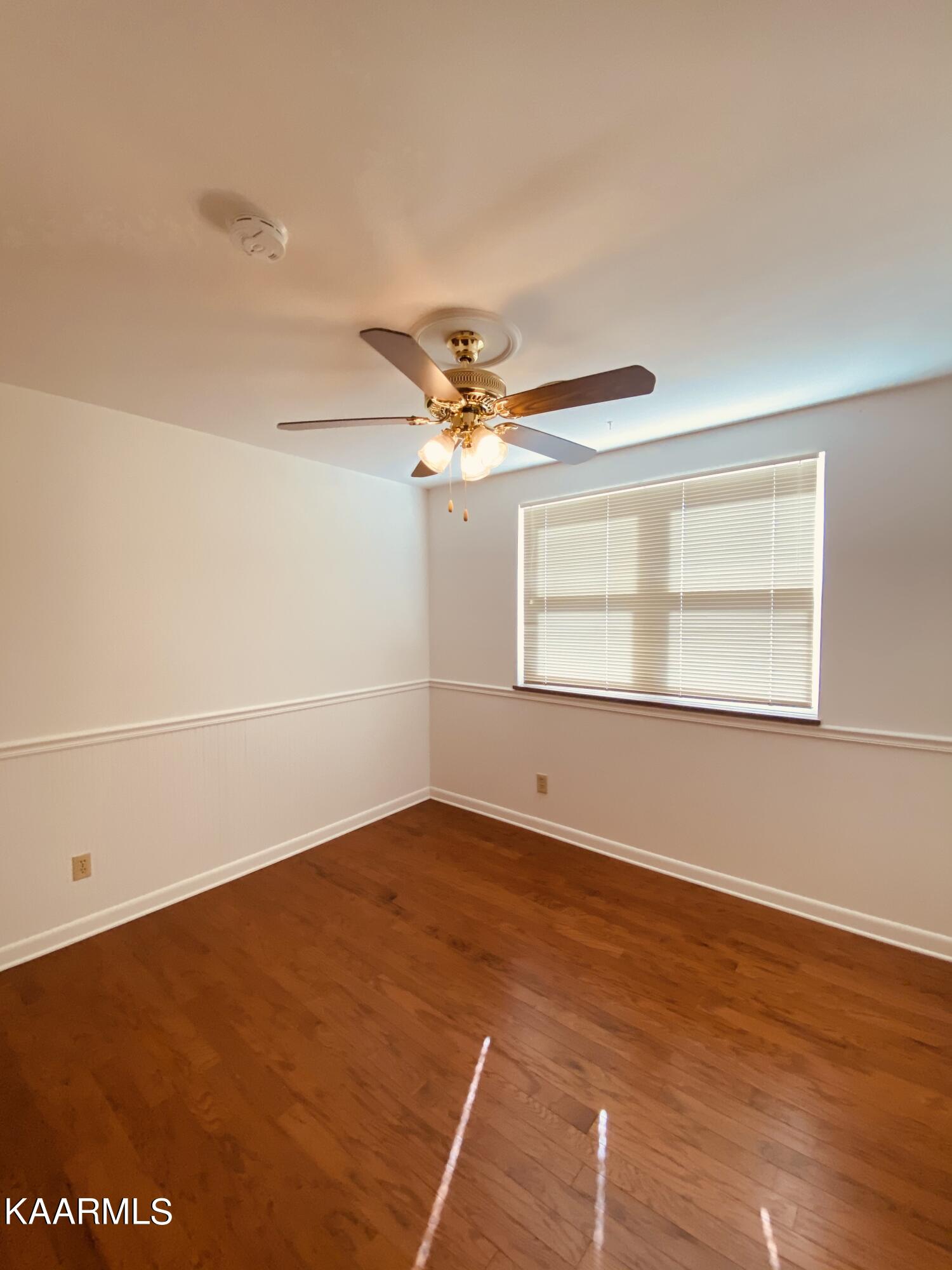 4321 Crestfield Road Knoxville, TN 37921 - Photo 12 of 24 CD50C761-F21A-4F01-A754-6986EDC5C659