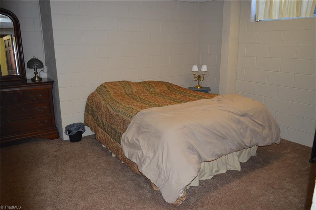 402 Springwood Road Asheboro, NC 27205 - Photo 19 of 21 Basement bedroom
