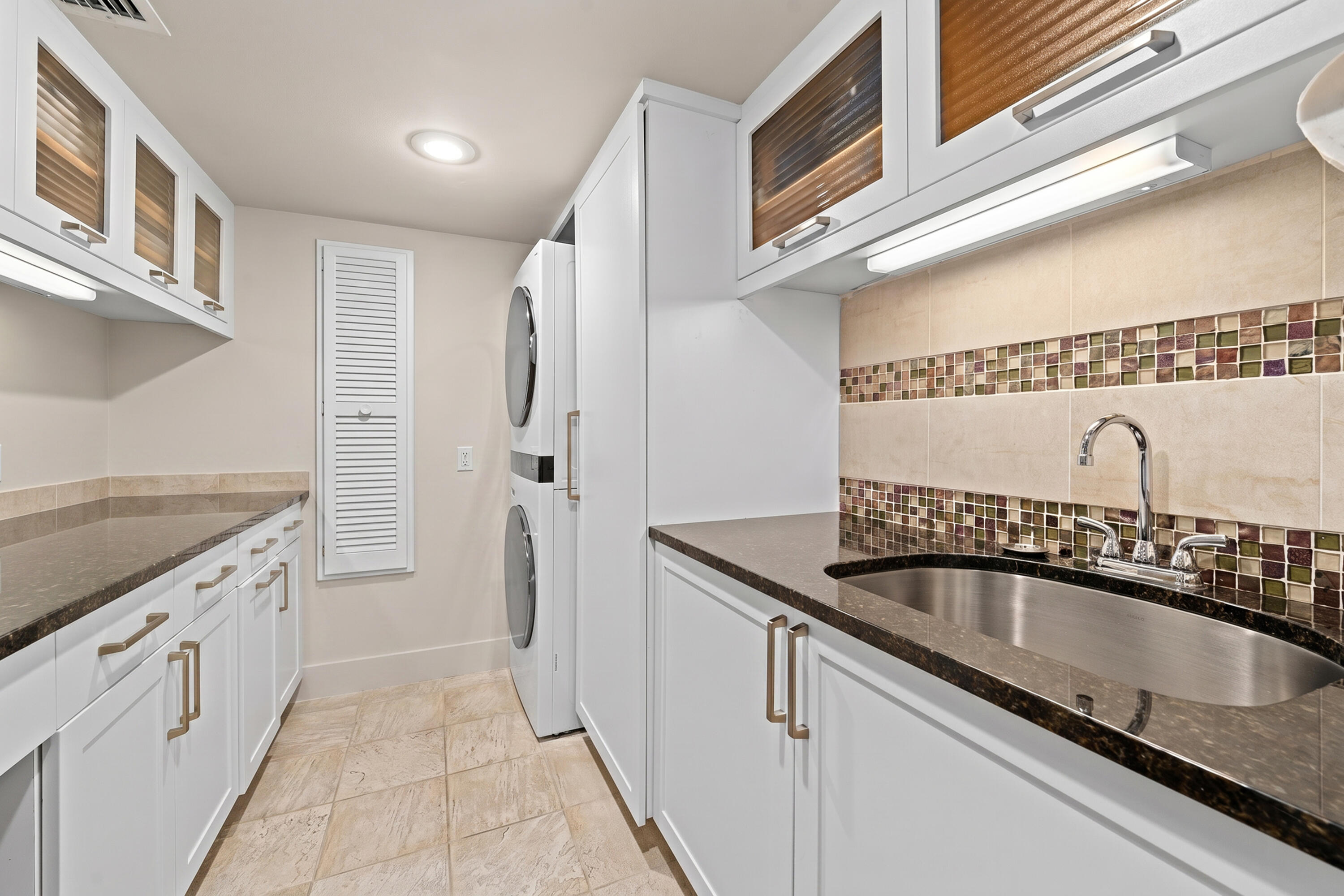 761 Aurelia Street Boca Raton, FL 33486 - Photo 36 of 48 LAUNDRY