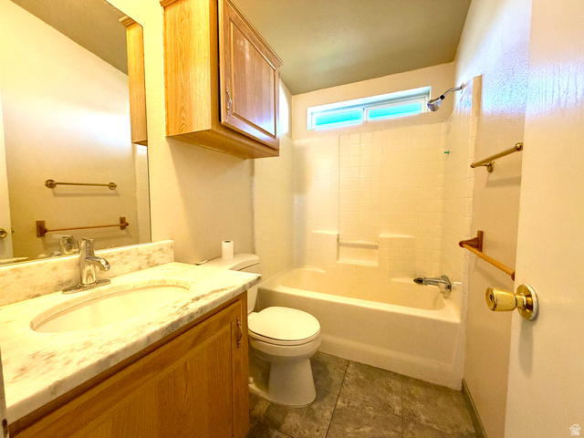 1025 North 300 West, Unit 1 Springville, UT 84663 - Photo 14 of 35 Bathroom featuring vanity and bathtub / shower combination
