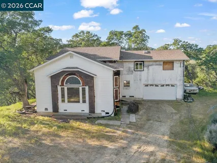 $650,000 | 98 Oak Springs Drive, Napa, CA 94558