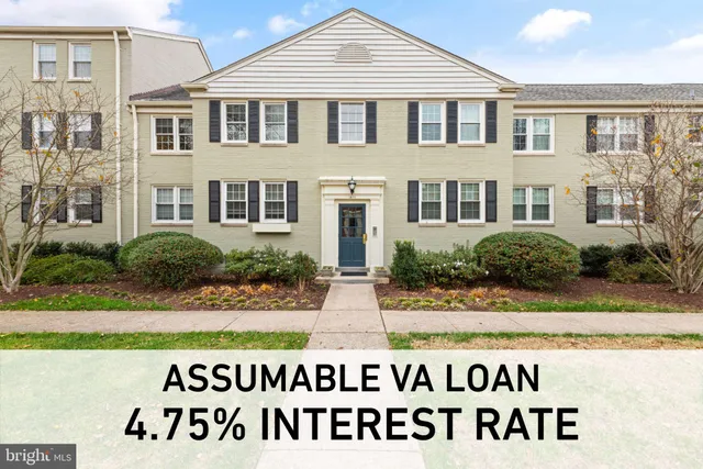 $244,900 | 1411 Belle View Boulevard, Unit B1, Alexandria, VA 22307