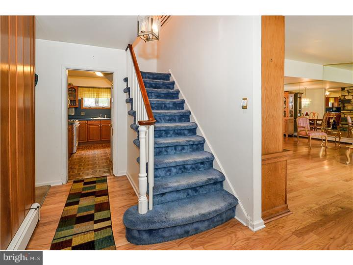 309 Bok Road Wyncote, PA 19095 - Photo 19 of 24 Hallway