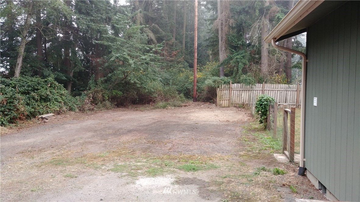 140 3rd Street Port Hadlock, WA 98339 - Photo 3 of 18 Gallery Image 3