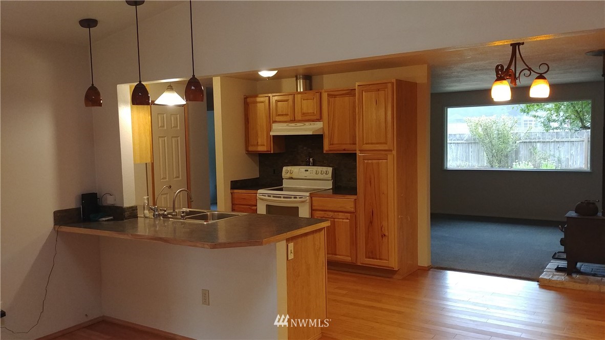 140 3rd Street Port Hadlock, WA 98339 - Photo 6 of 18 Gallery Image 6
