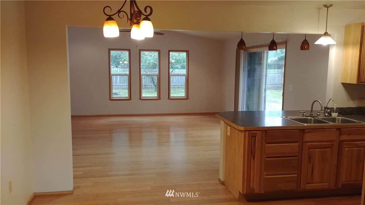 140 3rd Street Port Hadlock, WA 98339 - Photo 7 of 18 Gallery Image 7