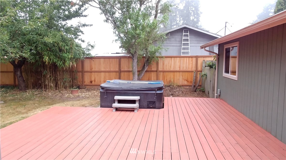 140 3rd Street Port Hadlock, WA 98339 - Photo 10 of 18 Gallery Image 10