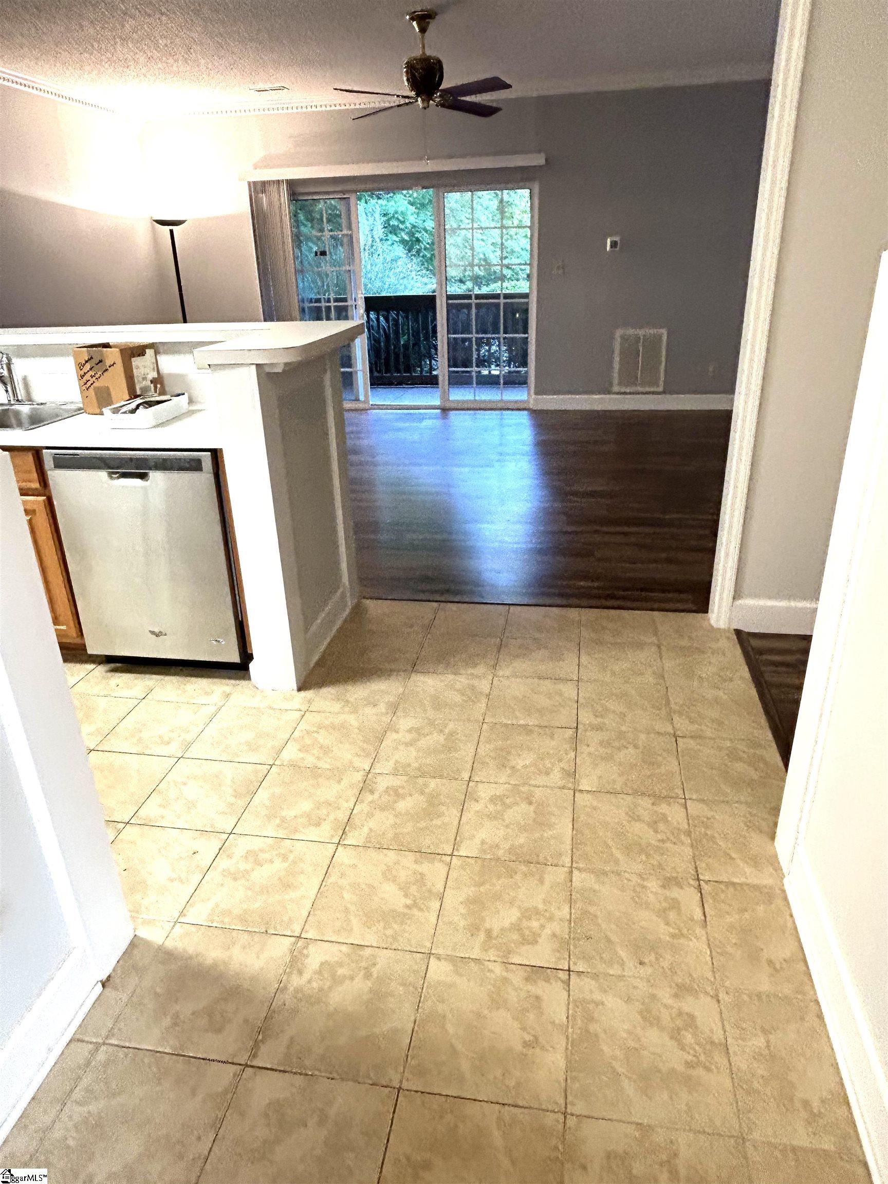 121 Wexford Drive, Unit 106 Anderson, SC 29621 - Photo 7 of 34